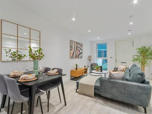 Apartment for rent in London Borough of Hounslow, Heston