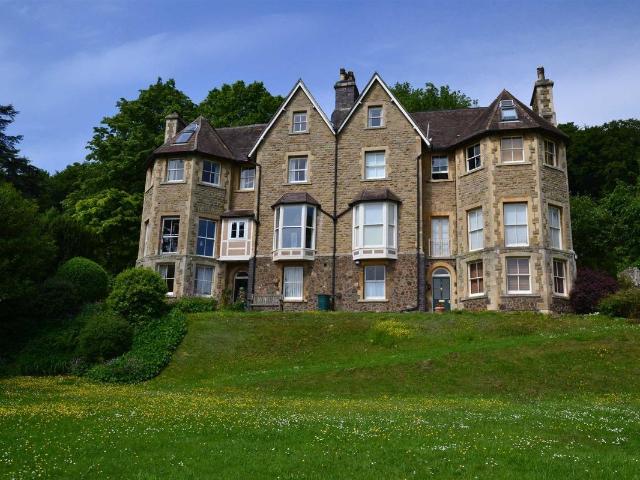Apartment for rent in Upper Welland, Malvern Hills