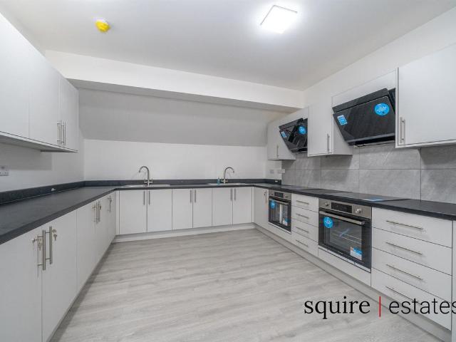 Apartment for rent in Maylands, Pouchen End