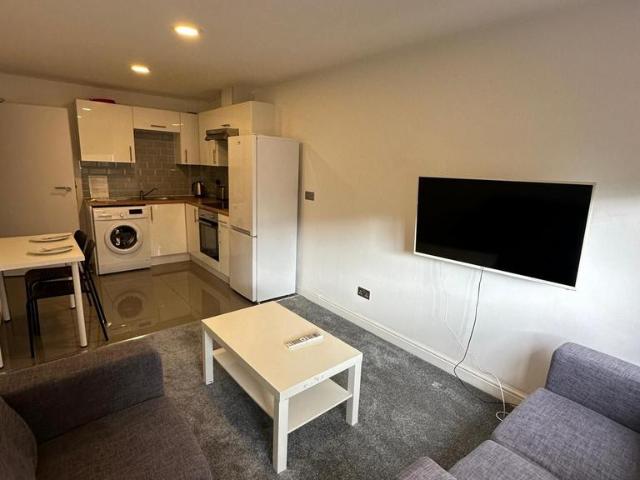 House for rent in Woodhouse, West Yorkshire