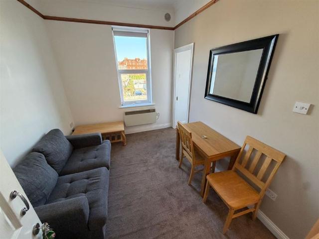 Apartment to rent in Bluebell, North Tipperary