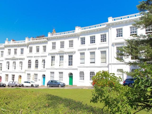 Apartment for rent in Wellswood, Torquay