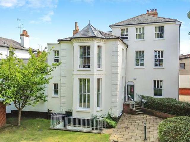 Flat for sale in Reading West, Reading