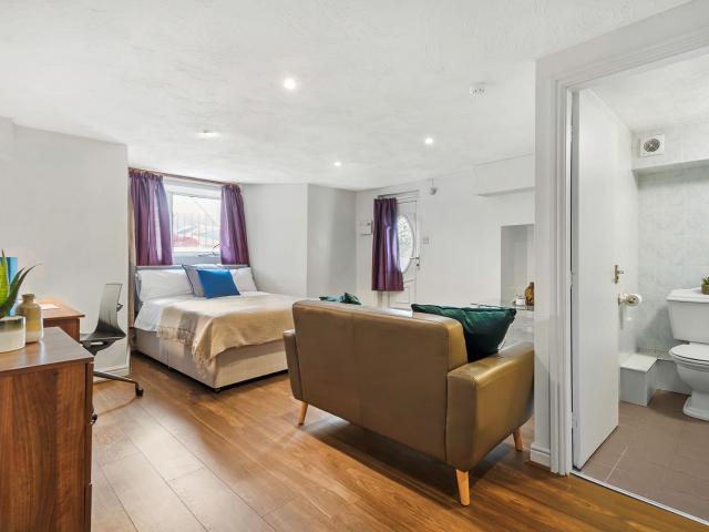 Apartment for rent in Fox Hollies, West Midlands