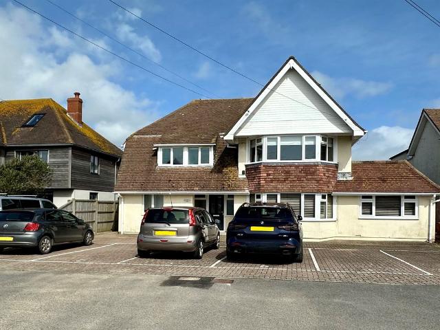 House for rent in Littlecote, West Sussex