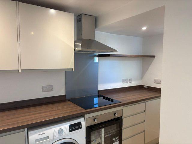 Studio for rent in Golden Valley, Gloucestershire
