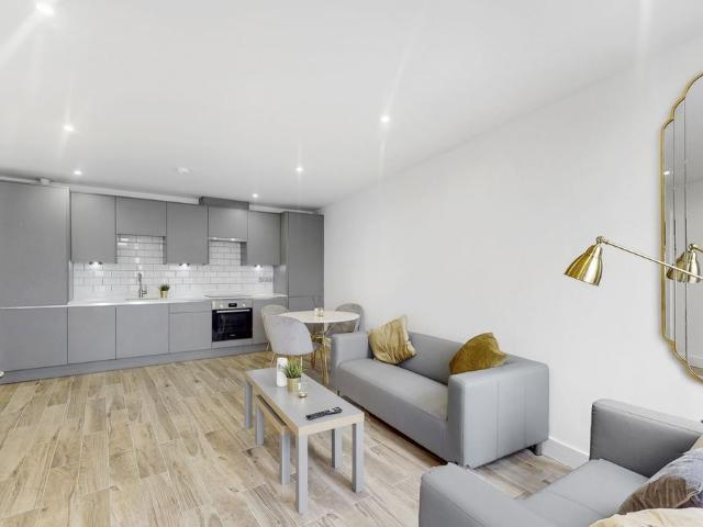Apartment for rent in Lane, Greater London