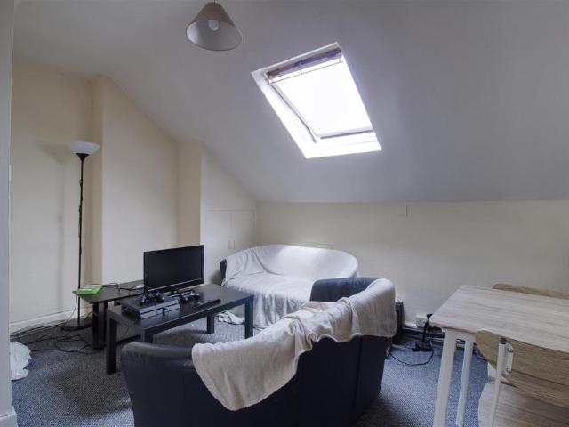 Apartment for rent in Far Headingley, Weetwood