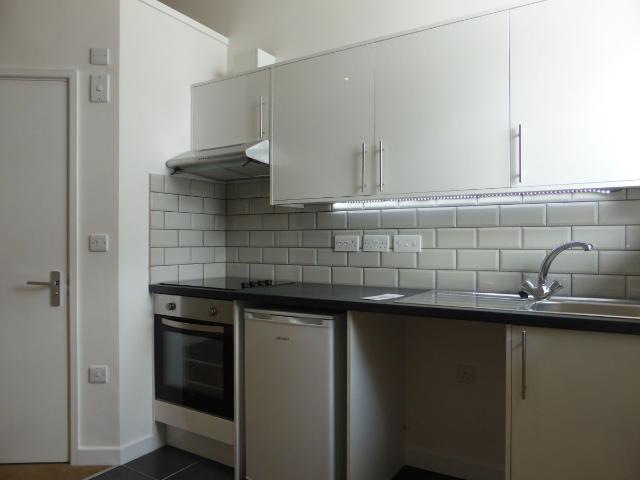 Studio for rent in Brunswick