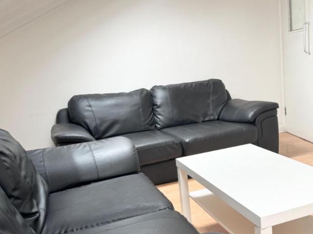 Apartment for rent in Hyde Park, West Yorkshire