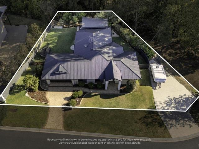 House for sale in Eatons Hill, Greater Brisbane