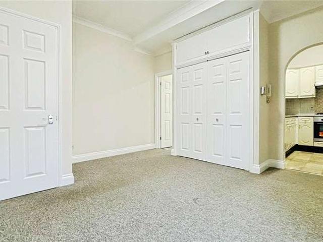 Flat for sale in Birch Green, Lower Halliford