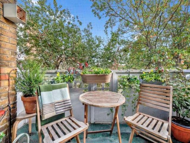 Flat for sale in London Borough of Camden, Greater London