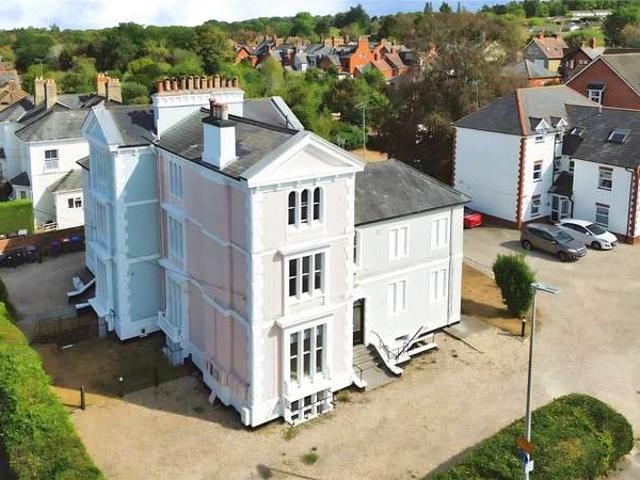 Flat for sale in Enborne, West Berkshire