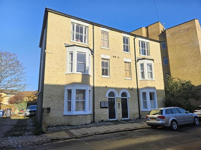 Apartment for rent in Arbury, Cambridgeshire