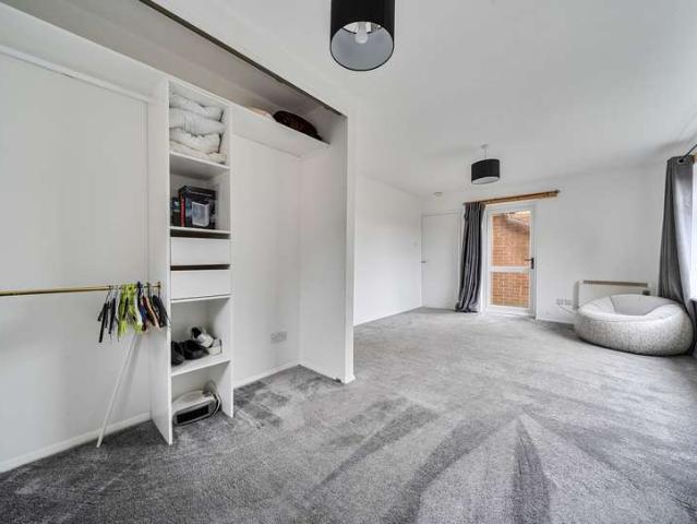 Flat for sale in St James, Sandown Park