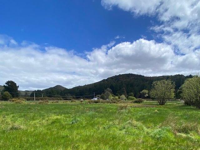 Land for sale in Zeehan, Tasmania