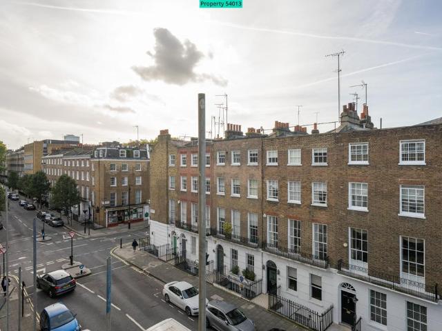 Apartment for rent in Marylebone, Greater London