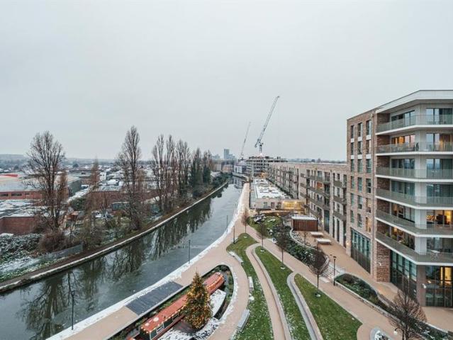 Apartment for rent in Alperton, Greater London