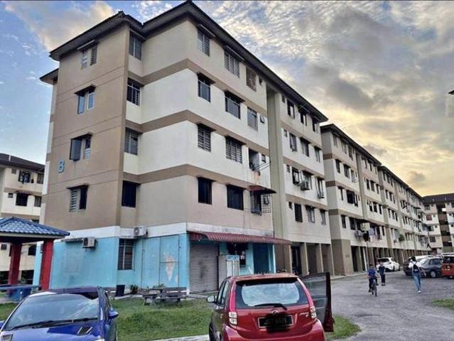 Flat for sale in Ulu Tiram, Johor