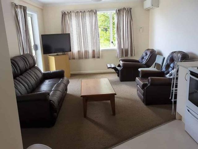 Property for rent in Otakou