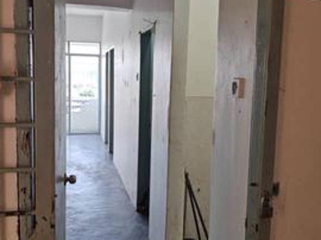 Apartment for sale in Malaka