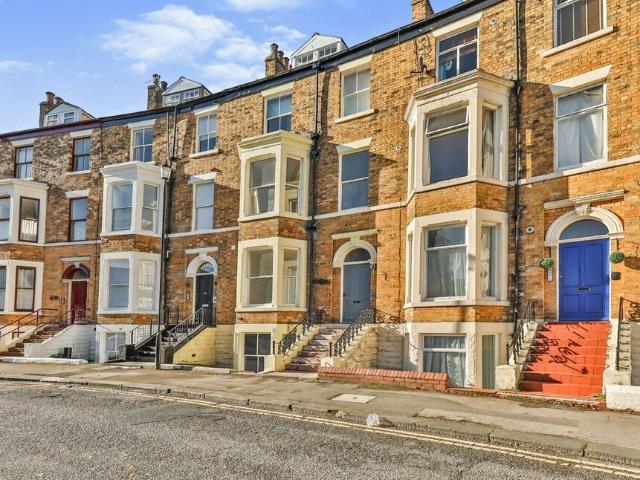 Flat for rent in Scarborough, The Old Town
