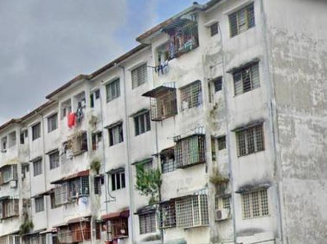 Flat for sale in Kajang, Langat