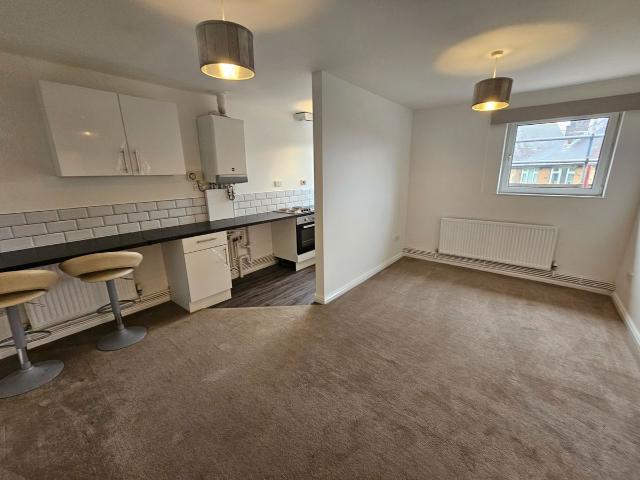 Apartment for rent in Waun-Gron, Swansea