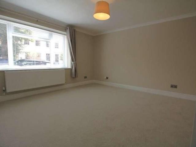 Apartment for rent in Ewens Farm, Cheltenham
