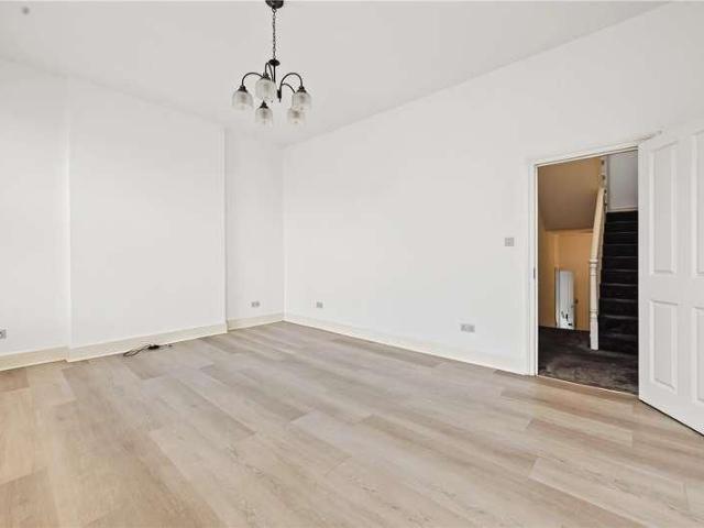 Apartment for rent in Kensal Town, Greater London