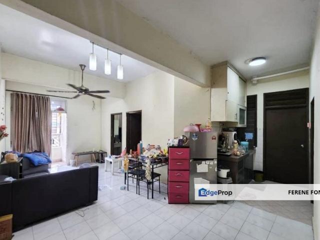 Flat for rent in Pulai, Bukit Ledang