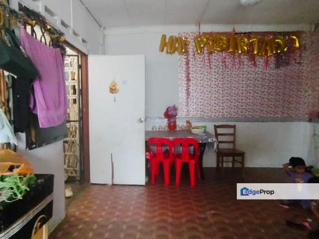 Flat for sale in Pulai, Bukit Ledang