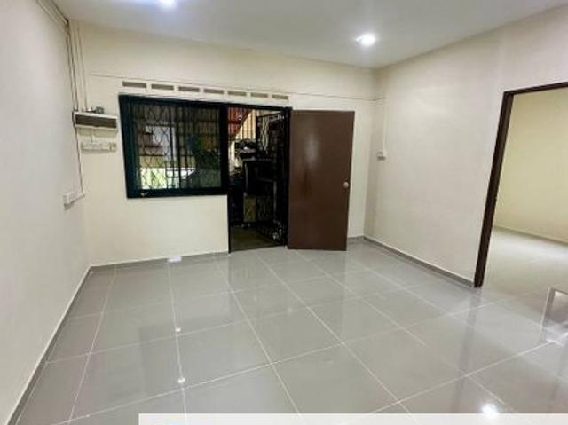Flat for sale in Pulai, Bukit Ledang