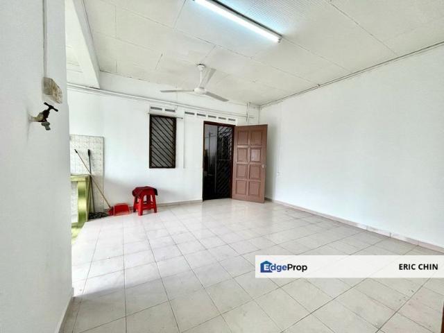 Flat for sale in Pulai, Bukit Ledang