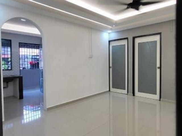Flat for sale in Pulai, Bukit Ledang