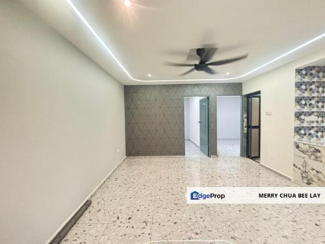 Flat for sale in Pulai, Bukit Ledang