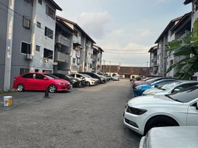 Flat for sale in Pulai, Bukit Ledang