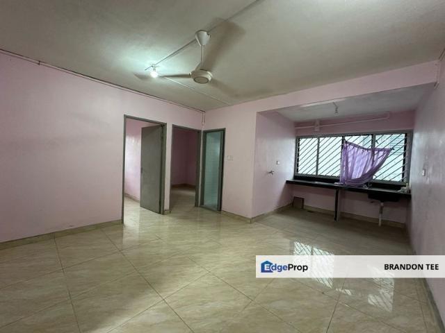 Flat for sale in Pulai, Bukit Ledang