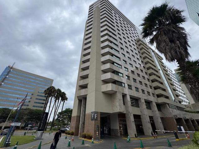 Apartamento venda em Região Geográfica Imediata do Distrito Federal, Região Integrada de Desenvolvimento do Distrito Federal e Entorno