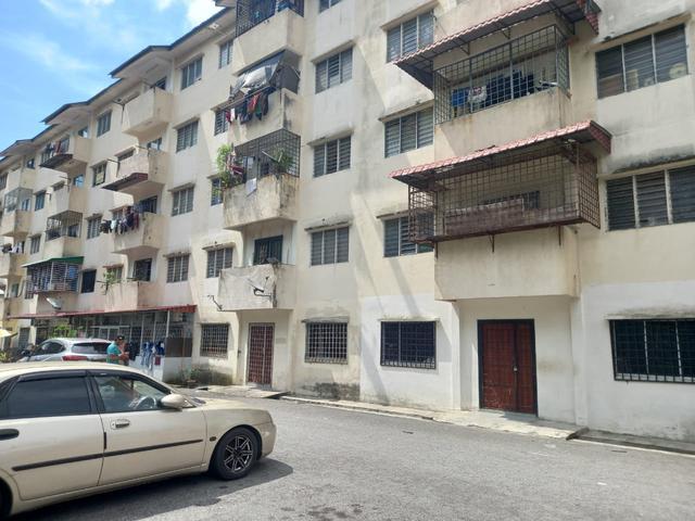 Apartment for sale in Kajang, Langat