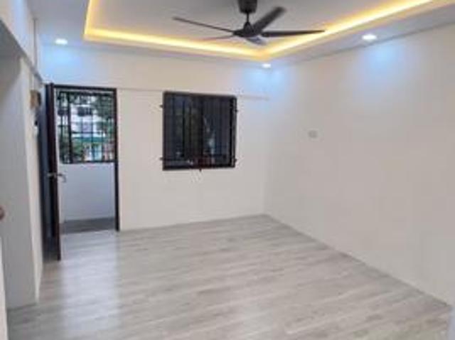 Flat for sale in Tampoi, Johor Bahru