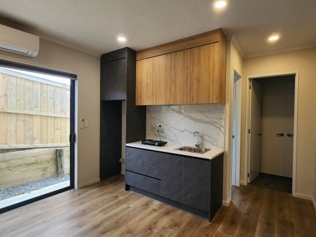 Apartment for rent in Howick, Oroua County