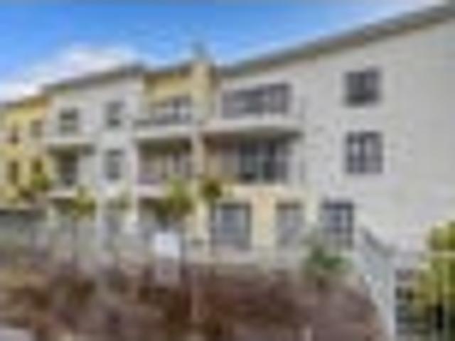 Apartment for rent in Flat Bush