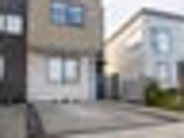 Townhouse for rent in Howick, Oroua County