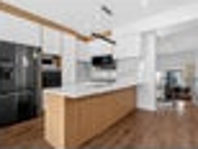 Townhouse for rent in Howick, Oroua County