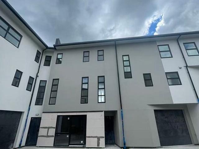 House for rent in Howick, Oroua County