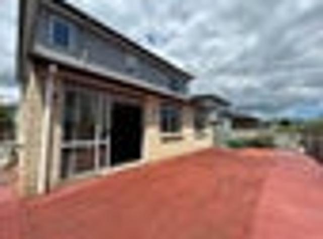 House for rent in Howick, Oroua County