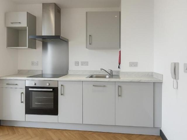 Studio for rent in St Matthew's, Old Wharf