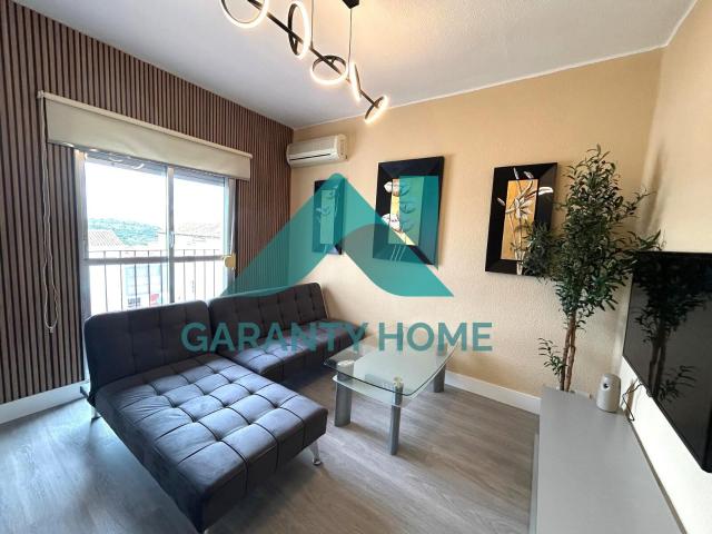 Apartamento en alquiler en Casas Baratas, Cáceres